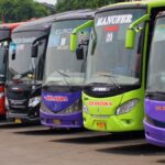 Bus-Parkir-Photo