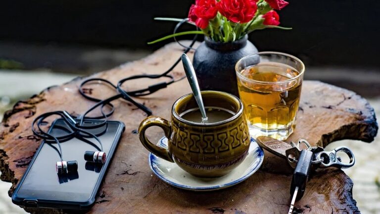 Minum teh bisa bantu redakan kecemasan dan stres (foto: pixabay).