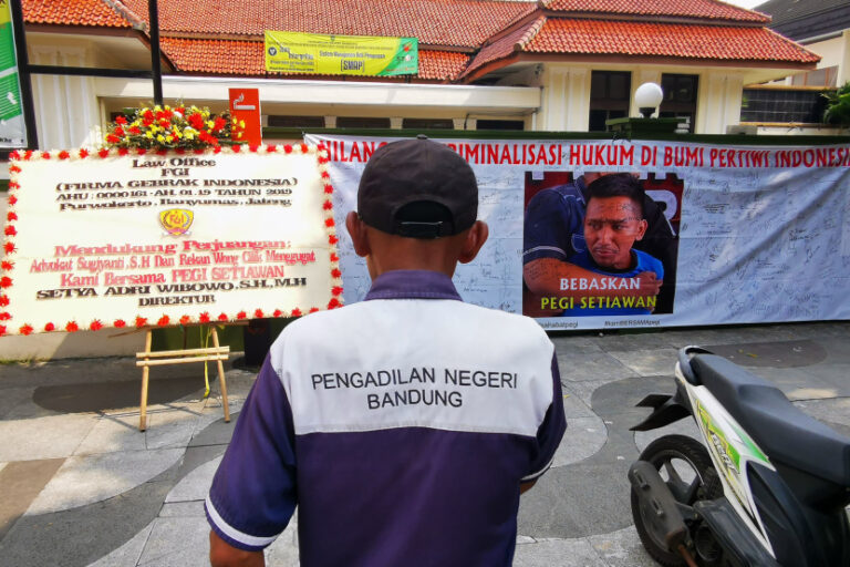 7aku7ntwrx.jpg