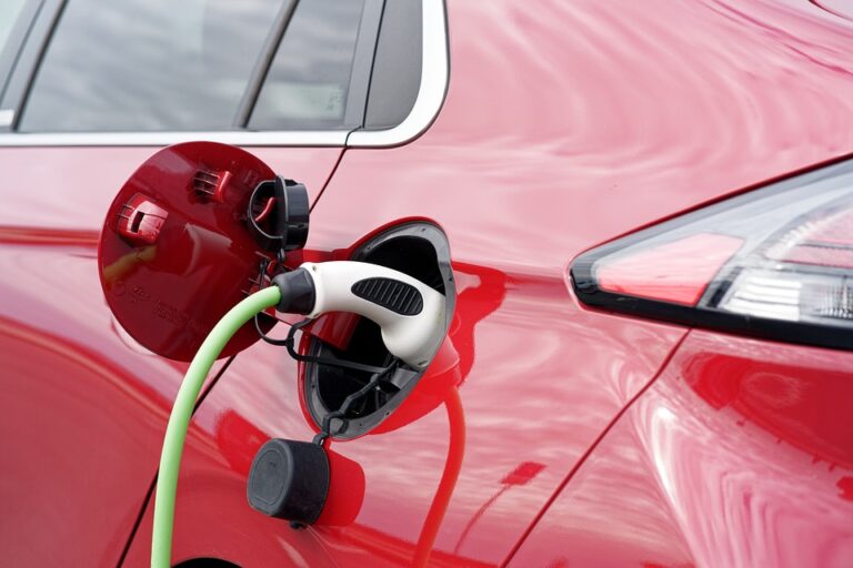electric-car-6641133_960_720
