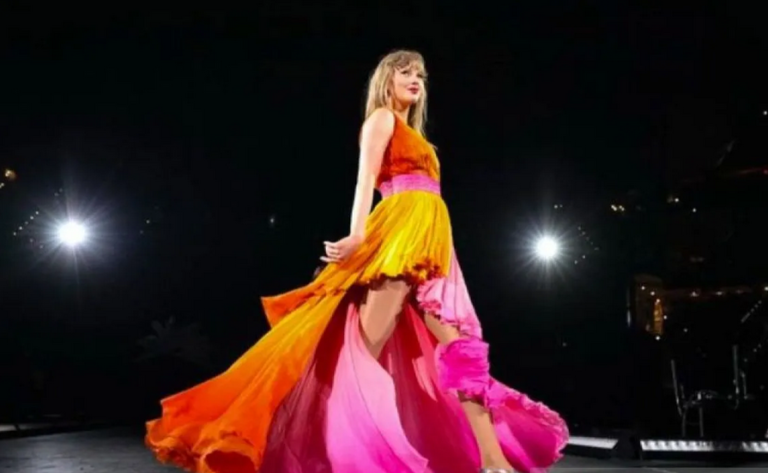 taylor-swift-di-panggung-ig