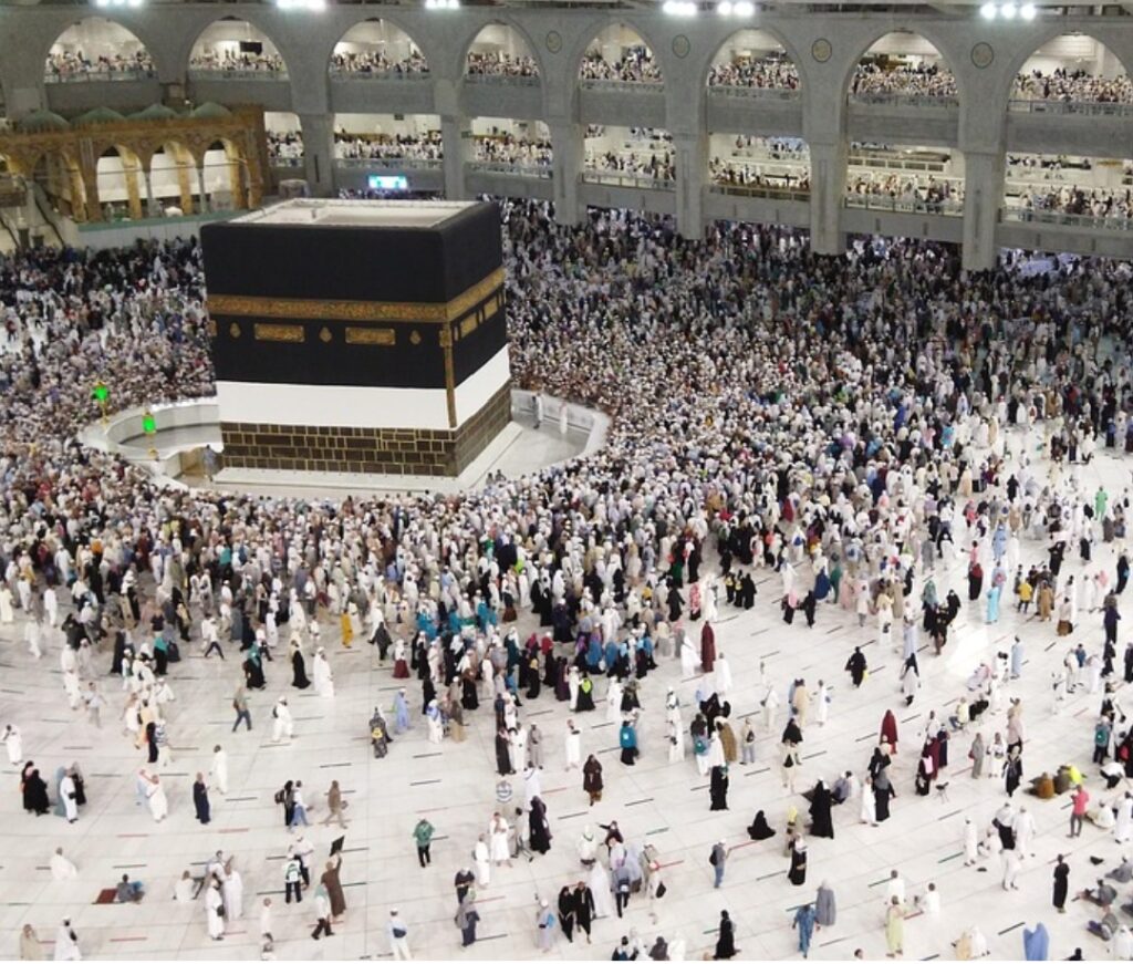 Keistimewaan umrah di bulan Ramadhan bukan sekadar cerita turun-temurun, tetapi memiliki dasar yang kuat dalam hadits Nabi Muhammad SAW.