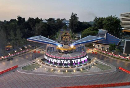 Universitas Terbuka (UT) kembali membuka program beasiswa kuliah gratis untuk mahasiswa baru jalur Seleksi Nasional Berdasarkan Prestasi (SNBP) 2026.