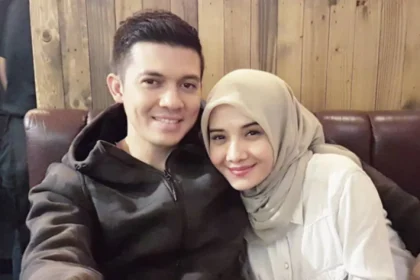 Aktor Irwansyah dan istrinya Zaskia Sungkar. (Foto: Instagram/@irwansyah_15)