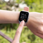 Jam tangan pintar atau smartwatch bisa menjadi solusi deteksi awal gangguan irama jantung.