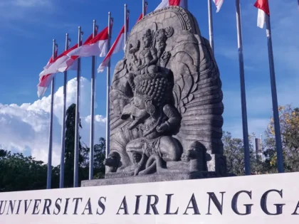 Universitas Airlangga (Unair) Surabaya kembali menjadi incaran utama calon mahasiswa dari berbagai daerah di Indonesia.