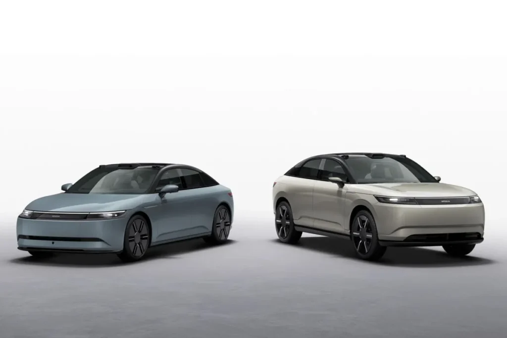 Tampilan dua mobil Afeela, yakni Afeela 1 (kiri) dan prototipe Afeela 2026. (Foto: Afeela)