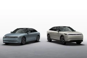 Tampilan dua mobil Afeela, yakni Afeela 1 (kiri) dan prototipe Afeela 2026. (Foto: Afeela)