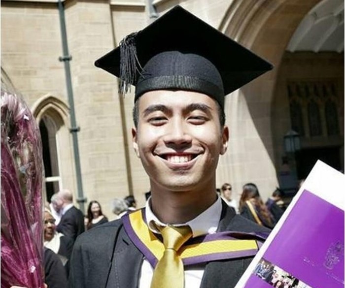 Vidi Aldiano tercatat sebagai lulusan S2 dari University of Manchester, Inggris, salah satu universitas negeri terkemuka yang telah berusia dua abad dan masuk dalam jajaran 60 kampus terbaik dunia versi Times Higher Education.