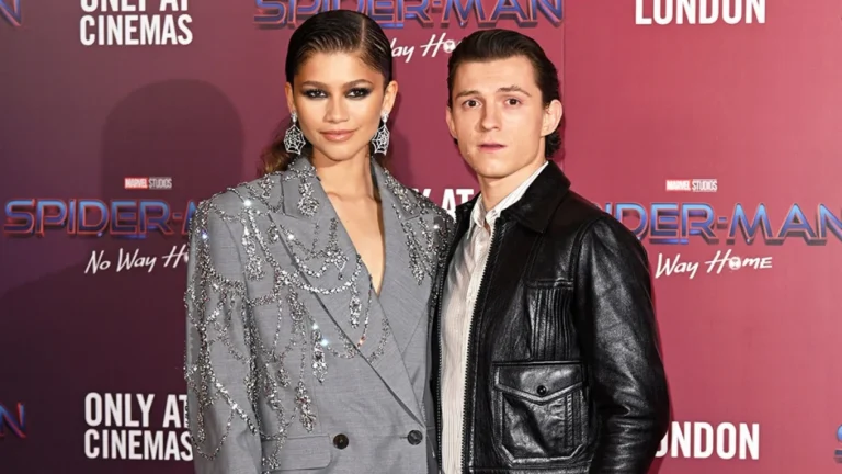 Aktris Zendaya dan pasangannya Tom Holland dikabarkan telah menikah.