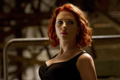 Scarlett Johansson saat berperan sebagai Natasha Romanoff atau Black Widow dalam Avengers: Age of Ultron. (Foto: Britannica/Avengers)