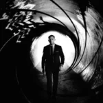 Poster film James Bond, "Skyfall", yang dibintangi oleh aktor Daniel Craig di situs web resmi 007. (Foto ilustrasi: 007)